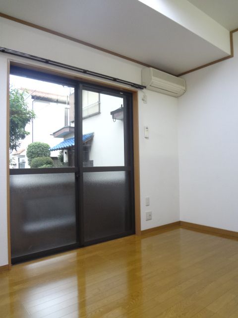 Living and room. Sunny room