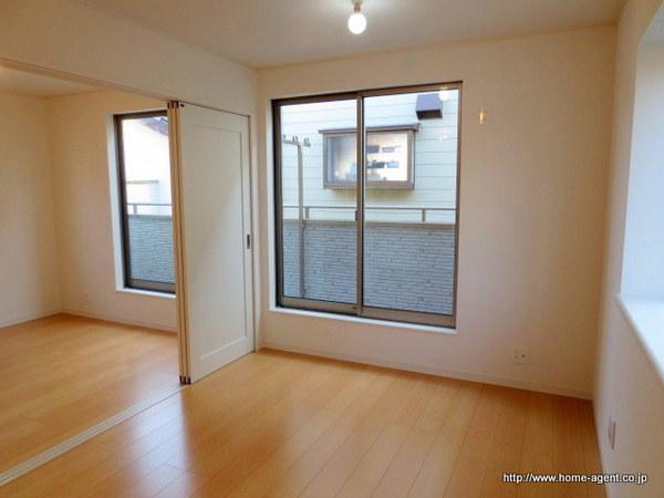 Living. Sunny in the second floor living room