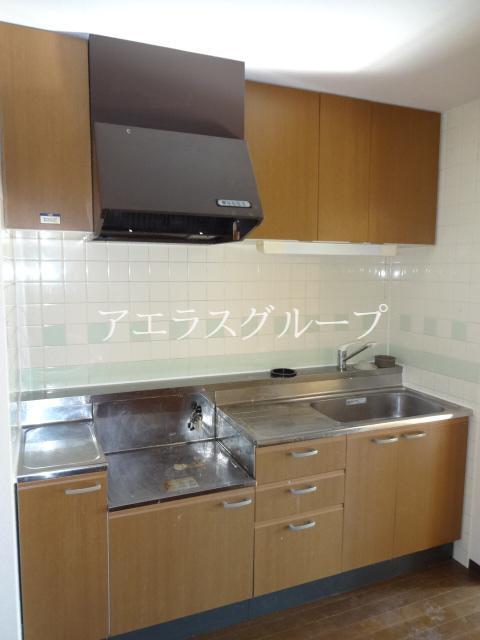 Kitchen. Making it easy to use wider around the kitchen