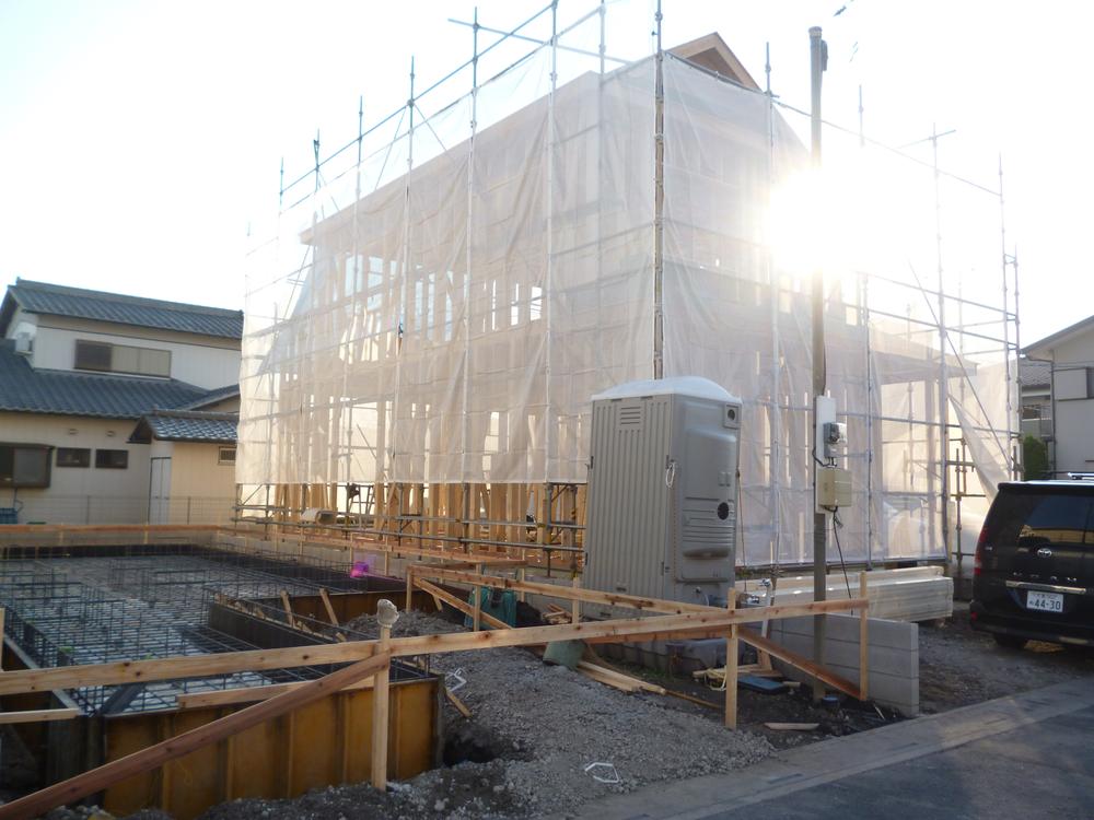 Local appearance photo. Local (12 May 2013) Shooting