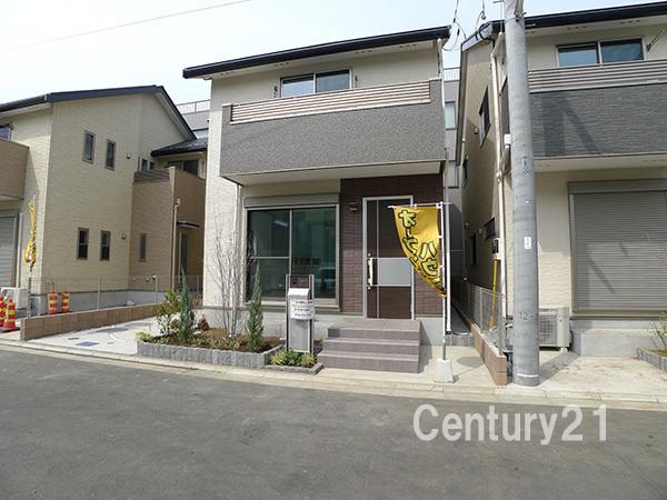 Local appearance photo. "Toda" station a 5-minute walk of the good location. Local (April 2013) Shooting Building 3