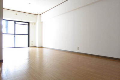 Living and room. 14 is a pledge Livin packaging dining kitchen