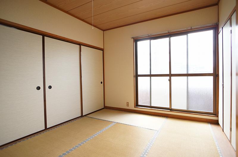 Living and room. Bright Japanese-style room
