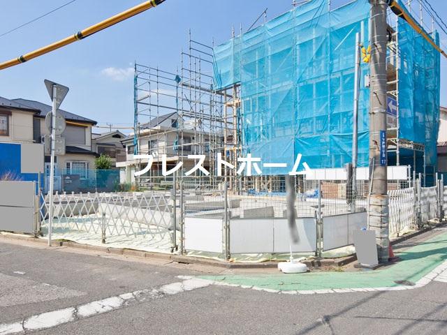 Local appearance photo. 1 Building