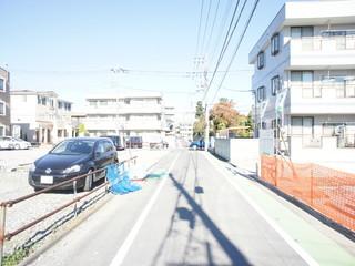 Local photos, including front road. Local (11 May 2013) Shooting