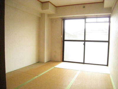 Living and room. Heart has become the "calm" Japanese-style room