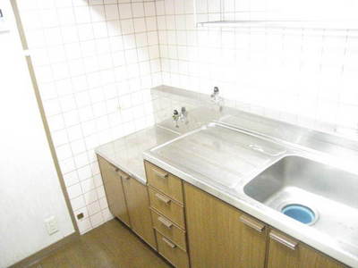 Kitchen. It is spread kitchen!