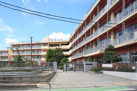 Primary school. 1182m until Toda Municipal Toda Minami Elementary School