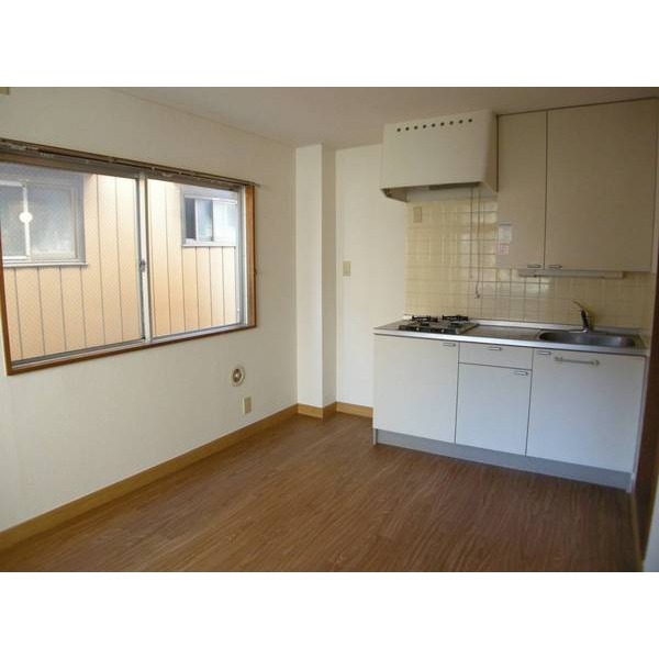 Living and room. DK6 Pledge