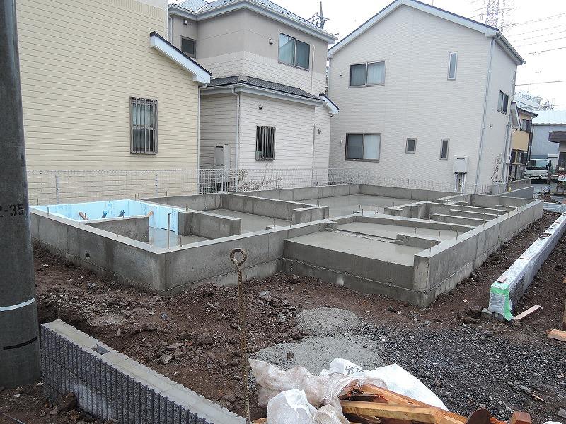 Local appearance photo. Local (12 May 2013) Shooting