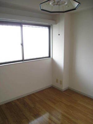 Living and room. It is bright because there is a north Western-style window