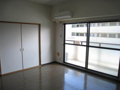 Living and room. Let family reunion in the living room