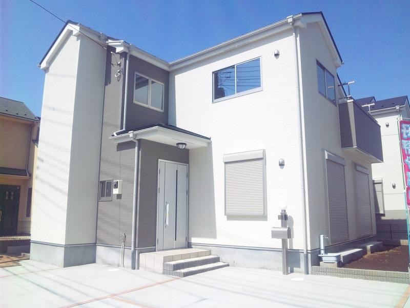 Rendering (appearance). It features self-cleanable outer wall by a hydrophilic coat. 