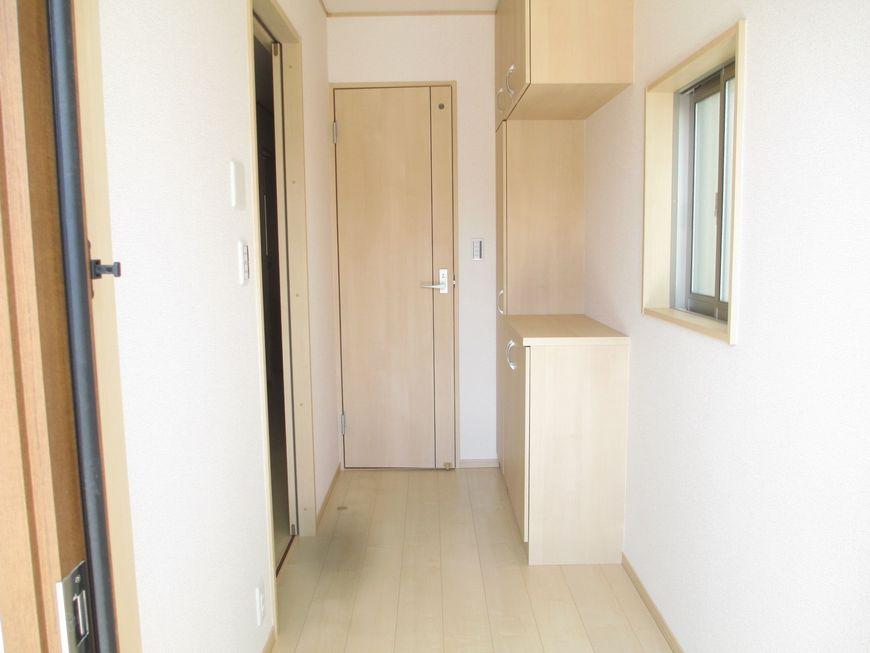 Same specifications photos (Other introspection)