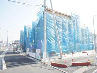 Local appearance photo. Local (11 May 2013) Shooting