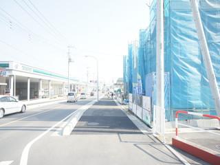 Local photos, including front road. Local (11 May 2013) shooting shadow