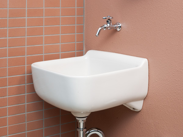 Other.  [Slop sink] On the balcony, Set up a convenient slop sink in Gardening and sneakers wash.