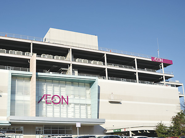 Surrounding environment. Ion Kitatoda shopping center (car about 3 minutes ・ About 1990m)