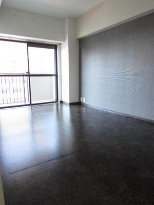 Living and room. Wallpaper also floor also became fashionable