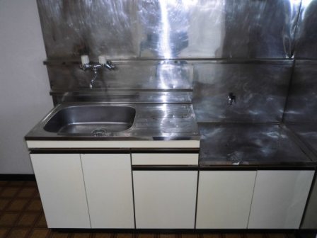 Kitchen. Gas stove installed Friendly Kitchen. 