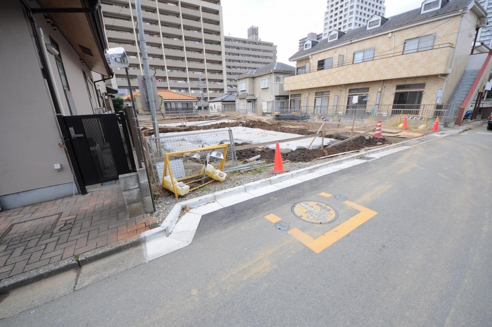 Local appearance photo. Local (11 May 2013) Shooting