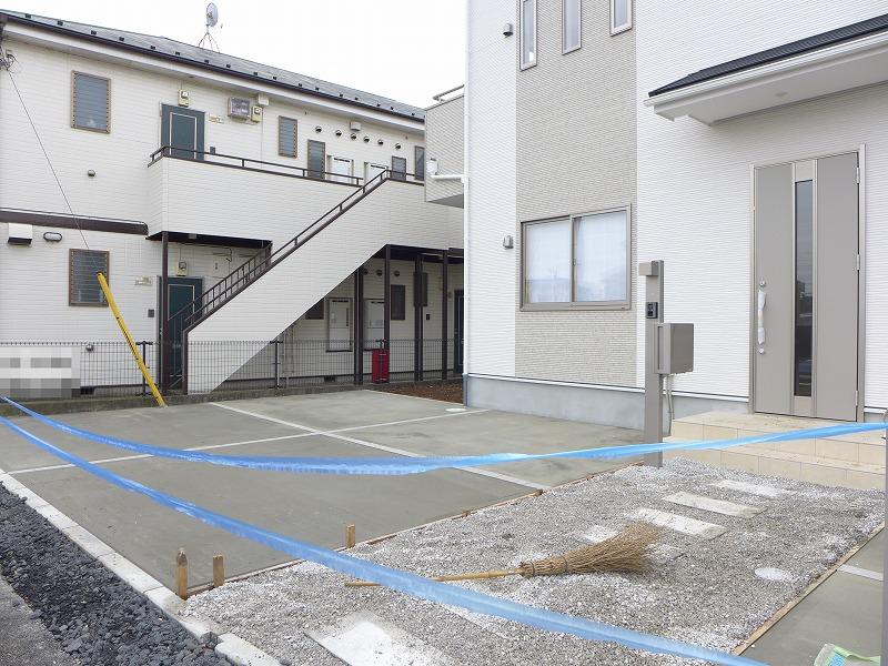 Parking lot. Local (December 23, 2013) Shooting