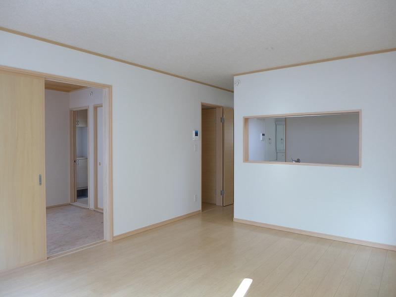 Living. Local (November 28, 2013) Shooting