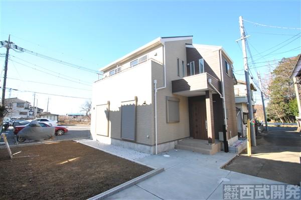 Local photos, including front road