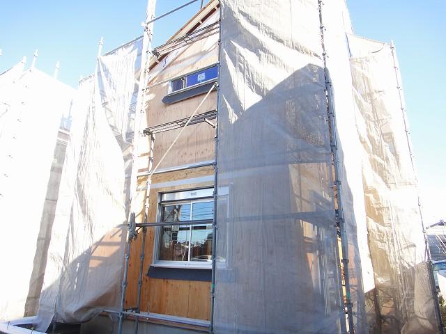 Local appearance photo. Local (11 May 2013) Shooting