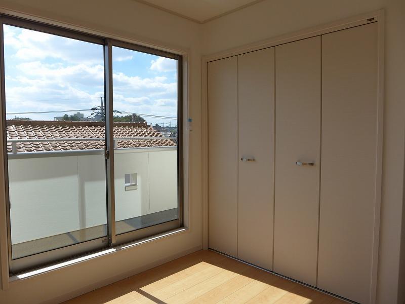 Non-living room. Local (11 May 2013)