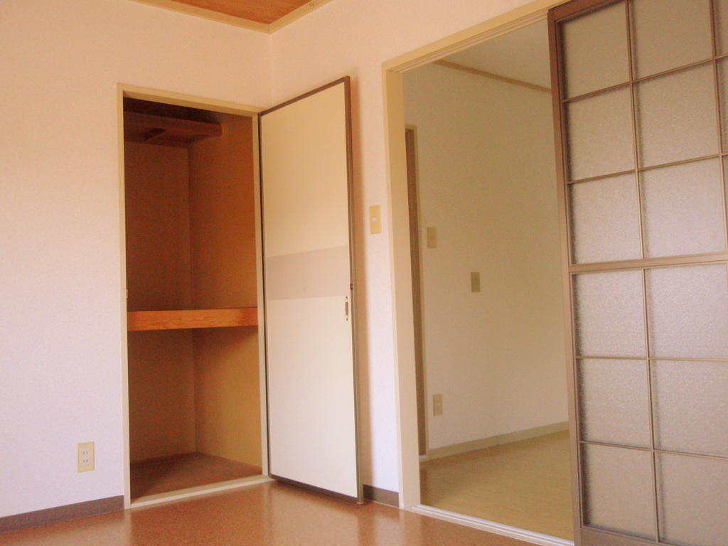 Other room space