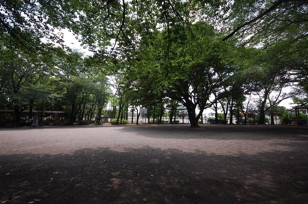 park. 220m Papa until Kitano park, Please luck Mothers! ! 