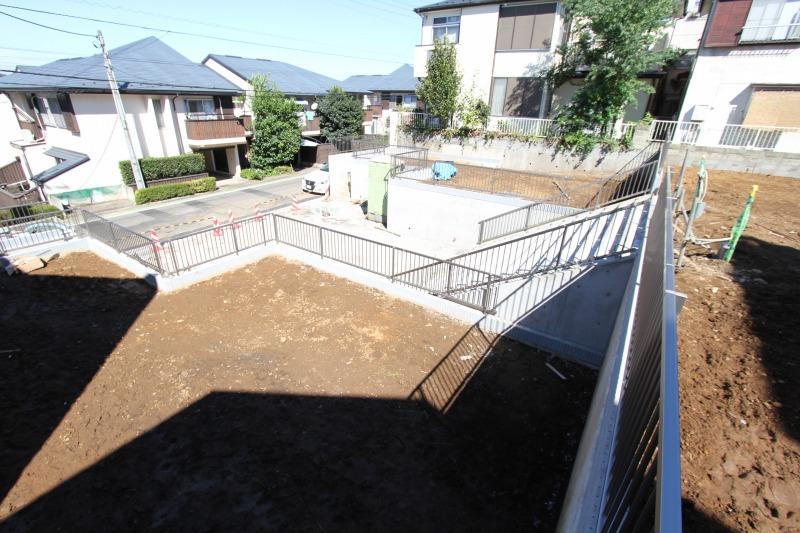 Local appearance photo. Local (10 May 2013) Shooting