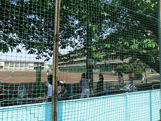 Junior high school. Tokorozawa Municipal Nanryo until junior high school 815m