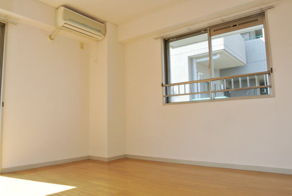 Living and room. Bicycle-parking space