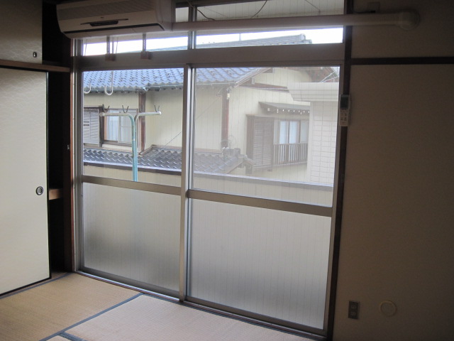 Living and room