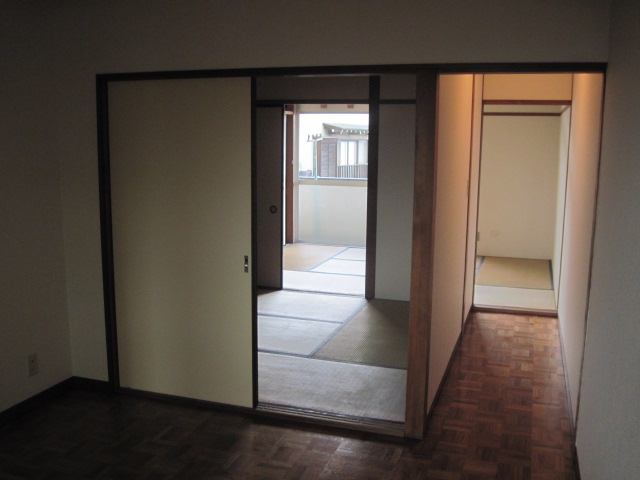 Living and room