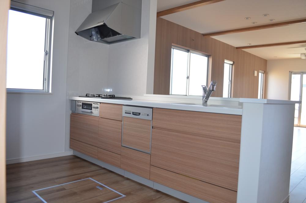 Kitchen. Indoor (12 May 2013) Shooting