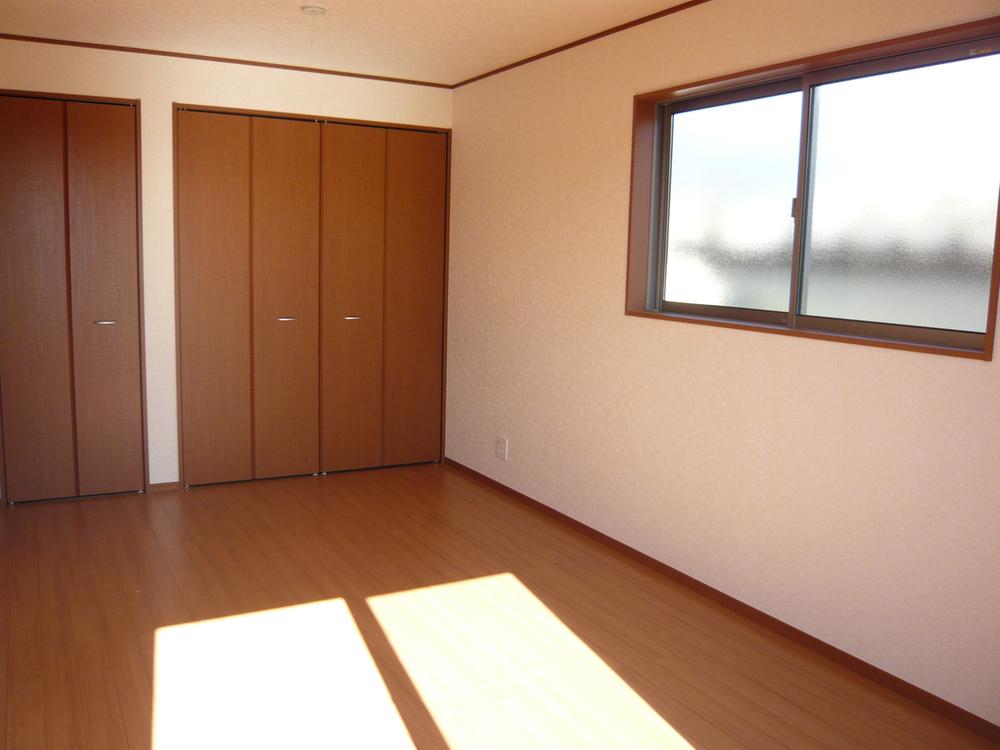 Non-living room. Indoor (11 May 2013) Shooting