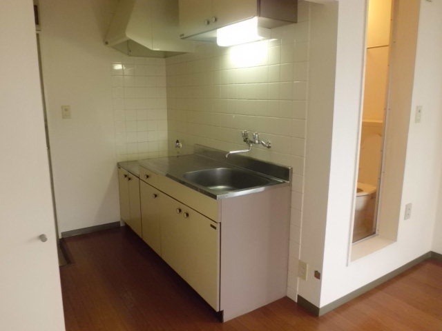 Kitchen. Gas stove installation Allowed. Recommended for self-catering school there is also a work table. 
