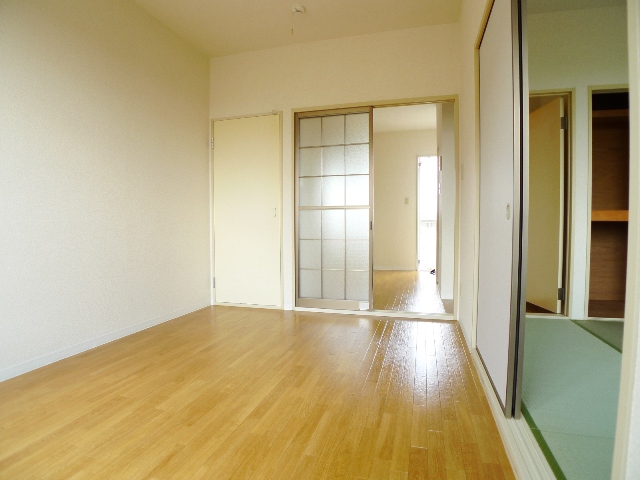 Other room space