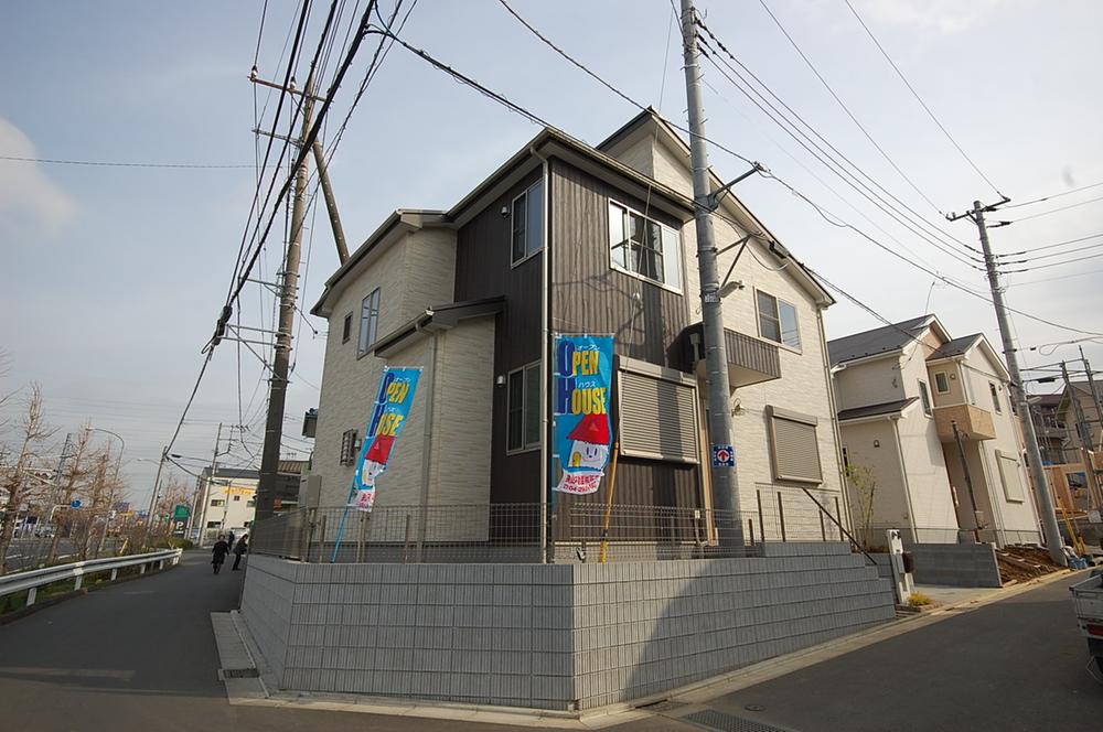 Building plan example (exterior photos). Our construction cases. 