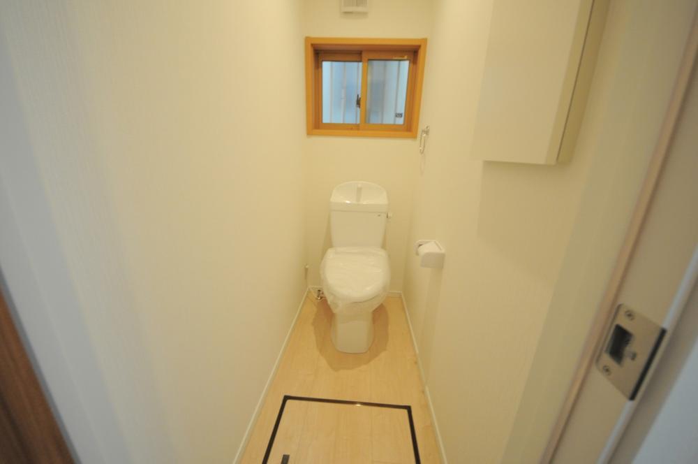 Same specifications photos (Other introspection). Same specifications