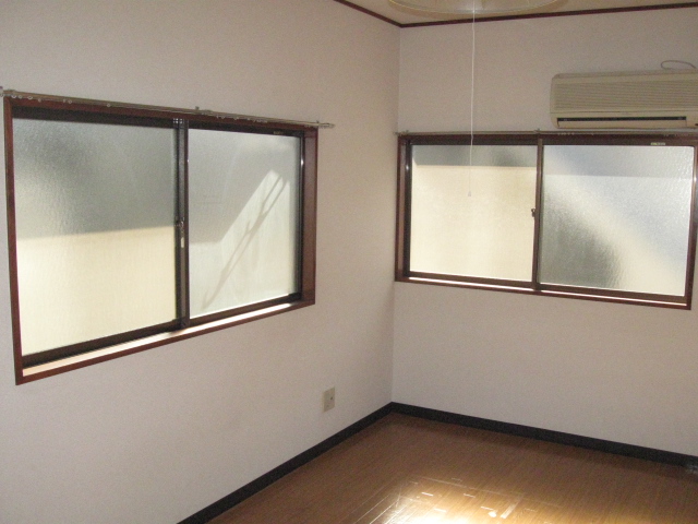 Other room space. Two-sided lighting 7.5 Pledge Western-style. Brightly, Ventilation is also convenient. 