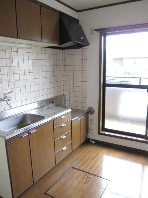 Kitchen. Gas stove installed Friendly Kitchen
