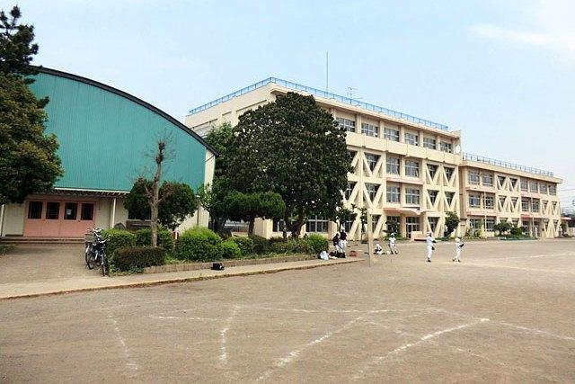 Primary school. Nishitomi until elementary school 680m