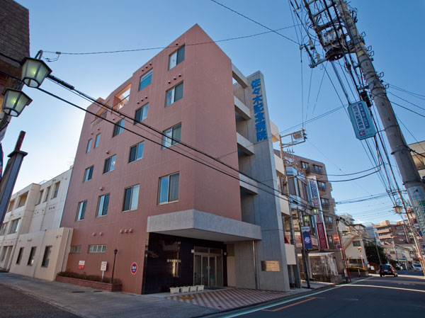 Surrounding environment. Sasaki Memorial Hospital (a 5-minute walk ・ About 380m)