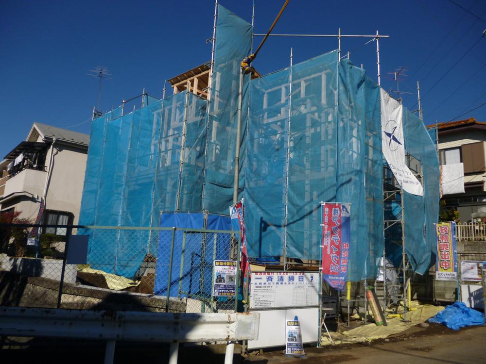 Local appearance photo. Local (12 May 2013) Shooting