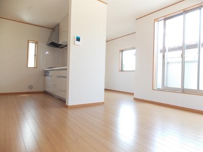 Same specifications photos (living). Same specifications