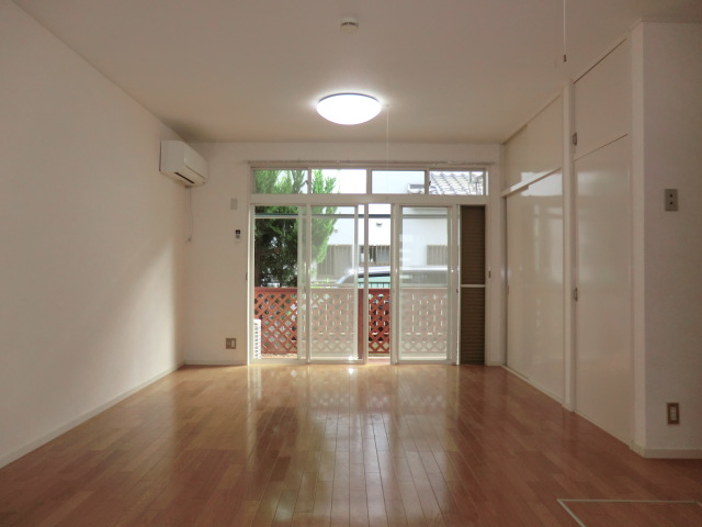 Living and room